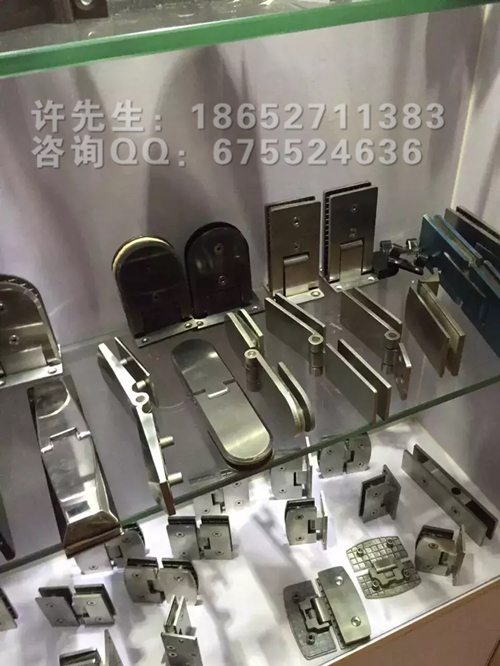 衛浴玻璃夾